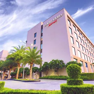 5* Hotel Courtyard By Marriott Agra