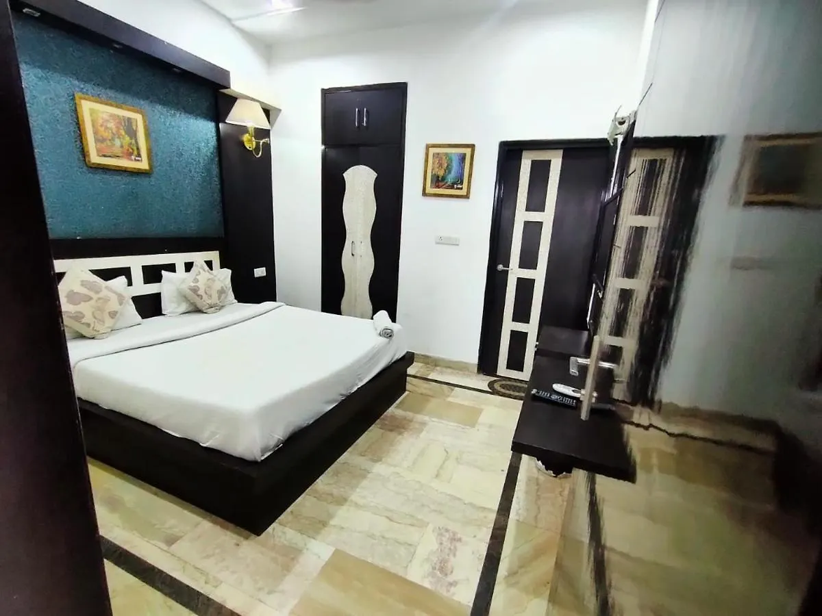 Hotel Laxman Resort By The Golden Taj Group &Hotels Agra
