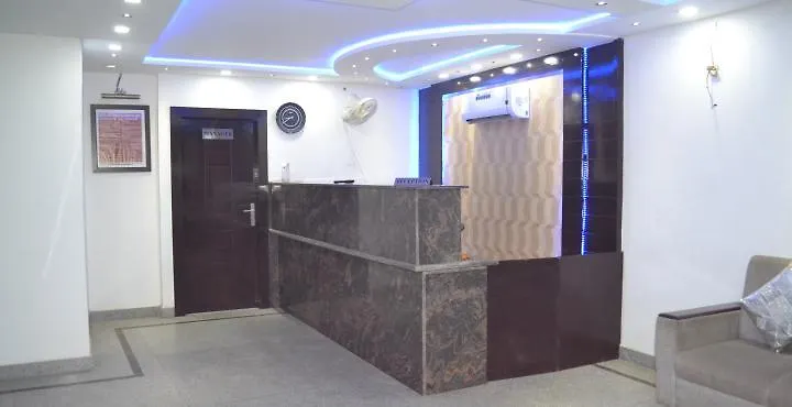 Hotel Laxman Resort By The Golden Taj Group &Hotels Agra  3*, Agra (Uttar Pradesh)
