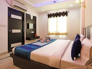 Hotel Laxman Resort By The Golden Taj Group &Hotels Agra   Agra (Uttar Pradesh)